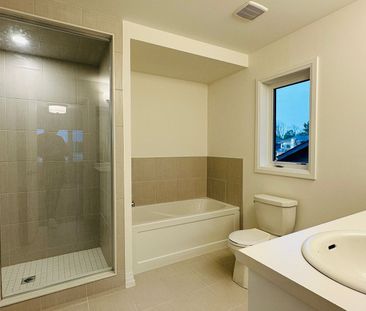 For Lease - 3773 Sunbank Crescent, Severn, Ontario - Photo 5