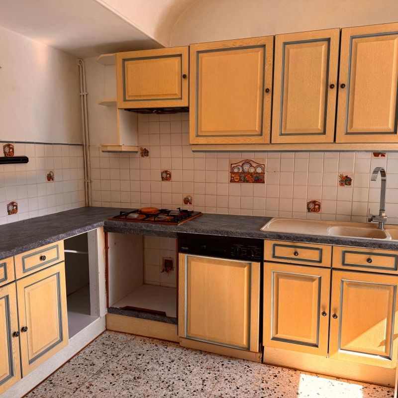 Location Appartement 3 pièces 131m² BESSEGES 30160 - Photo 1