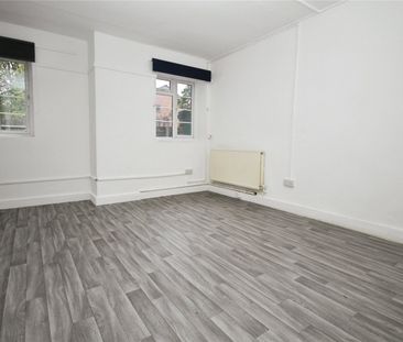 Warwick Gardens, London Road, Thornton Heath, CR7 7NA - Photo 1