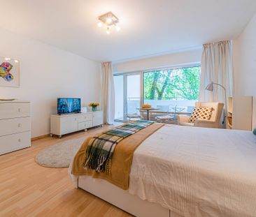 City-Residence: Elegantes und helles Apartment mit Balkon - Photo 2