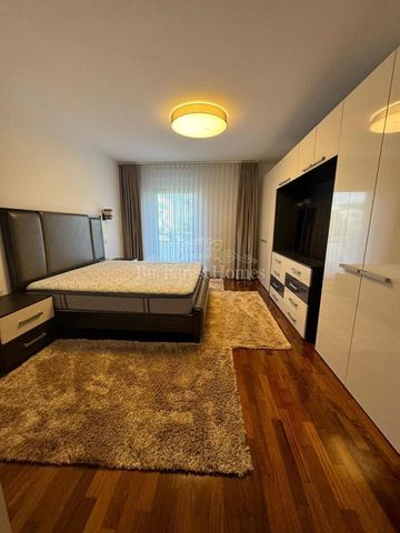Big and Comfortable Two-Bedroom Flat with Two Parking Spaces - US Embassy - Fotografie 4