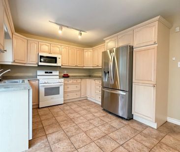 For Lease - 76 Mayfair Drive, Barrie, Ontario - Photo 6