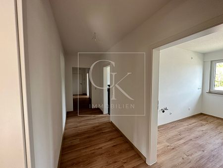 Erstbezug nach Modernisierung von großzügiger Wohnung im 1. OG mit großem Balkon - Foto 5