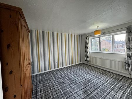 4 bedroom semi-detached house to rent - Photo 5