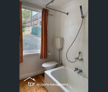 BEDSIT IN CENTRAL KINGSTON - Photo 6