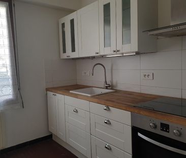 Location Appartement 2 pièces 56m² NIMES 30000 - Photo 5