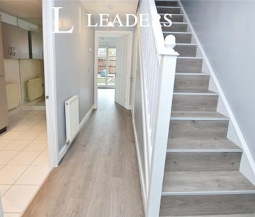 3 bedroom detached house to rent - Photo 4