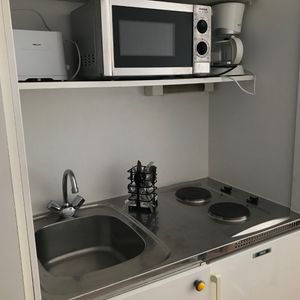 Location Appartement 1 pièce 17m² VALENCIENNES 59300 - Photo 2