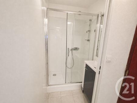 Location Appartement 1 pièce 36m² ST JEAN DE VEDAS 34430 - Photo 4
