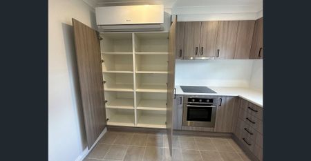 VERY RARE OPPORTUNITY - NEAR NEW GRANNY FLAT WITH SINGLE GARAGE PLUS PARKING PERFECT FOR A CARAVAN, BOAT, TRAILER AND MORE!!! - Photo 5