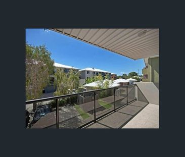 97-109 Railway Ave, Railway Estate, Qld 4810 - Photo 3