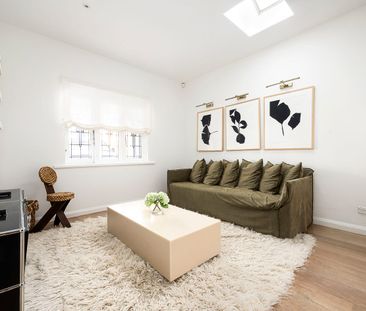 Refined Architectural Living in the Heart of North Bondi - Photo 1