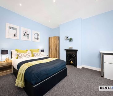 A Brilliantly Located and Beautifully Furnished Houseshare for Rent... - Photo 1