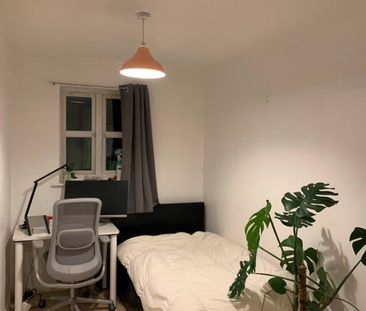 2 Bed Flat, Iliffe Close, RG1 - Photo 5