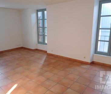 Location Appartement 2 pièces 48m² CAHORS 46000 - Photo 2