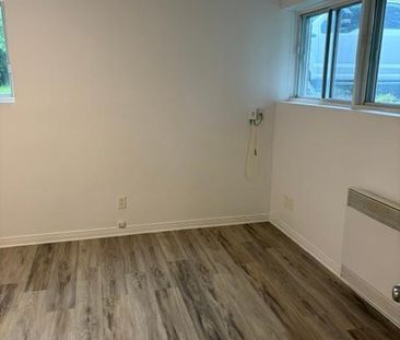 3 1/2 Saint-Bruno-de-Montarville, centre -ville,1100$/mois - Photo 3