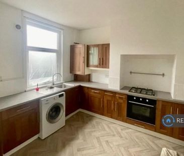 2 bedroom terraced house to rent - Photo 3