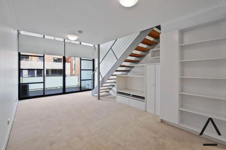 Loft Style Modern Apartment - Photo 3