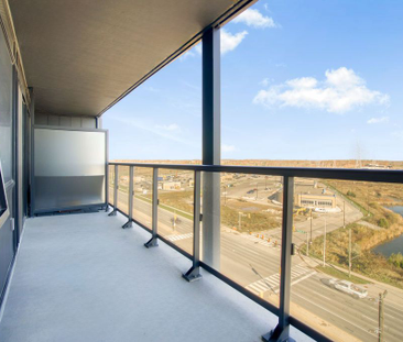 For Lease - 3200 Dakota Common Unit# B906, Burlington, Ontario - Photo 4