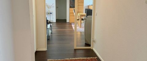 4-Zimmer-Stadtwohnung mit Aufzug, Einbauküche, 2 Balkone und Garage - Foto 1