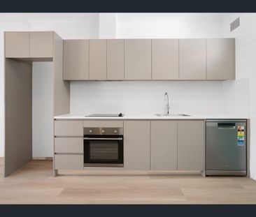 2/68 Wells Street, Frankston, Vic 3199 - Photo 1