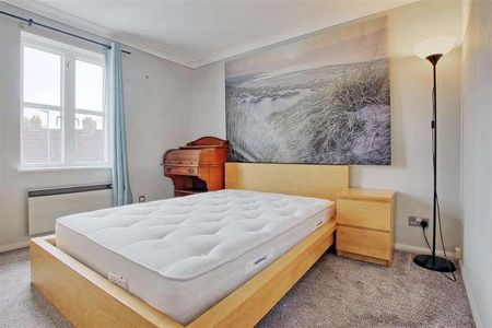Prince Henry Court, Victoria Road, Cambridge, CB4 - Photo 3