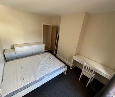 3 bedroom house to rent - Photo 3