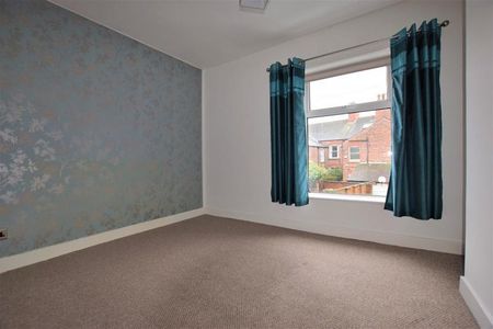 2 Bedroom Terraced To Let - Photo 2