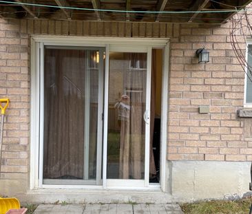 For Lease - 32 Four Seasons Crescent Unit# Walkout BASEMENT, Newmar... - Photo 3