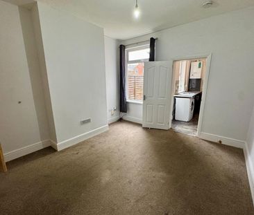 Linden Road, Smethwick, West Midlands - Photo 3