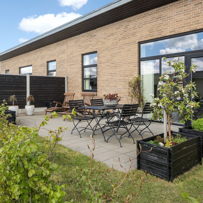 Rækkehus med god planløsning i Funder - Photo 1