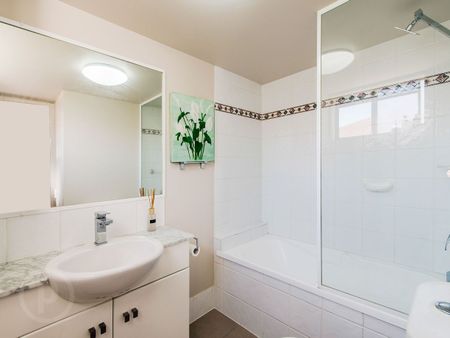 Convenience in Coorparoo! - Photo 4