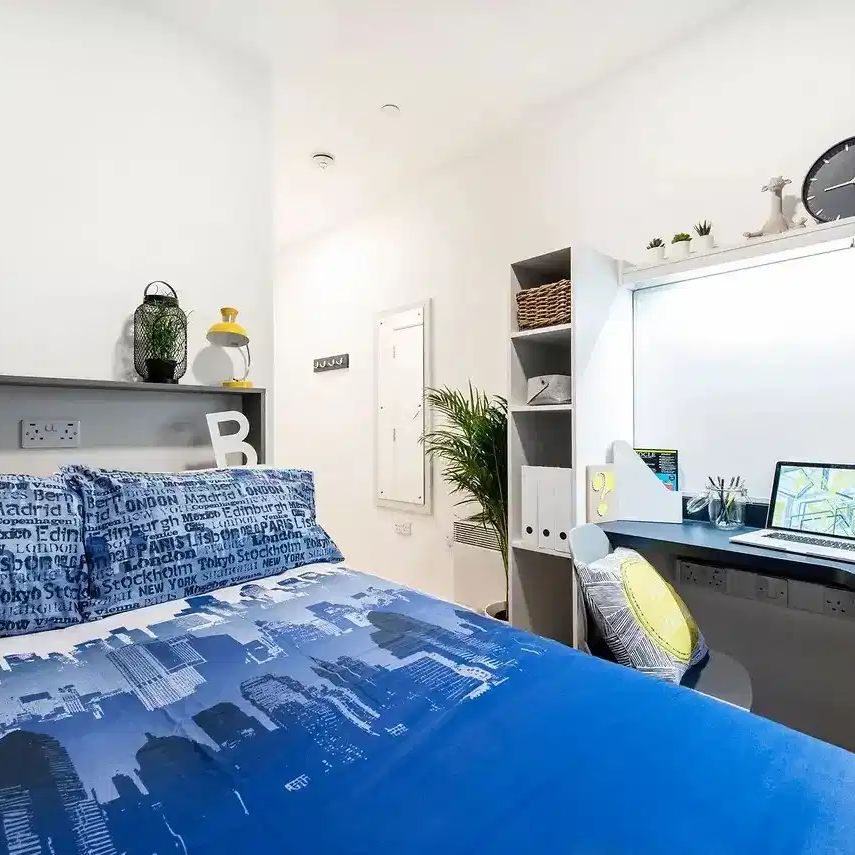 Standard Ensuite - Photo 1