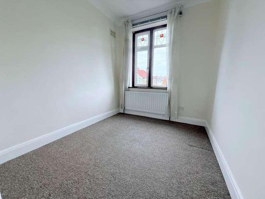 Surbiton, Surrey, KT6 - Photo 1