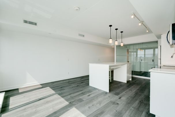 For Lease - 897 College Street Unit# 518, Toronto, Ontario - Photo 1
