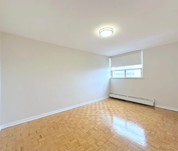 For Lease - 12 Rockford Road Unit# 1006, Toronto, Ontario - Photo 3