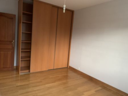 Location Appartement 3 pièces 89m² MEYLAN 38240 - Photo 3