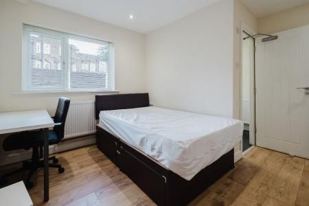 Redshaw Close, Fallowfield, Manchester, M14 - Photo 3