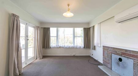 Four Bedroom Family Home - Photo 4