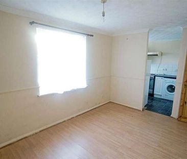 Mandeville Court, London, E4 - Photo 6