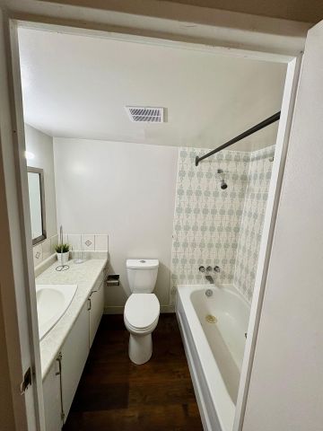 For Lease - 10 Stonehill Court Unit# 1010, Toronto, Ontario - Photo 3