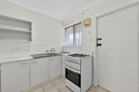 Freshly Updated Apartment in a Fantastic Location! - Photo 2