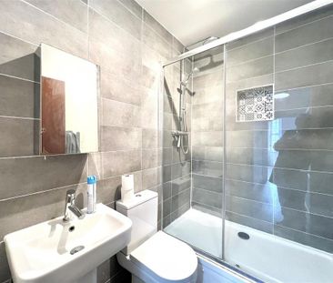 2 bedroom flat to rent - Photo 6