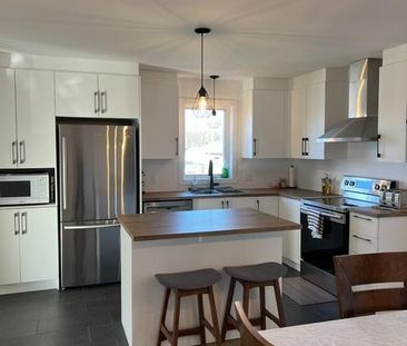 Magnifique 5 et demi disponible 1 avril - Photo 1