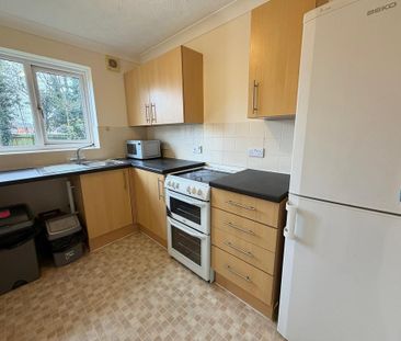 2 bedroom maisonette to rent - Photo 6