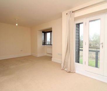 6 bedroom detached house to rent - Photo 1