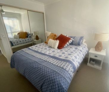 Varsity Lakes - Photo 3