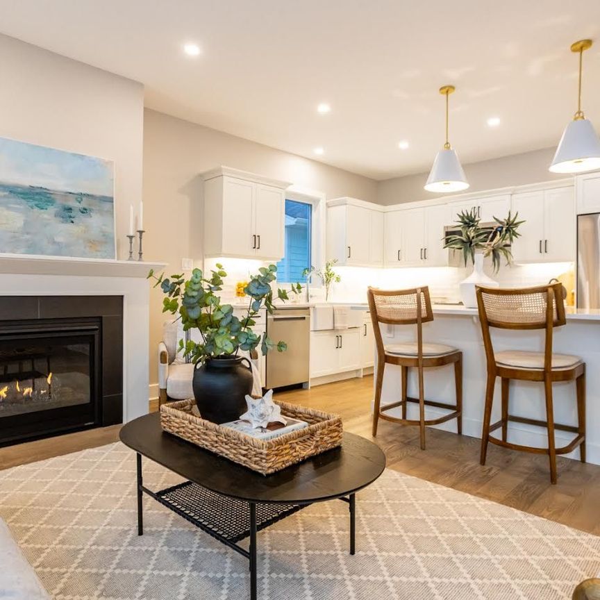 For Lease - 413 Breakwater Boulevard, Central Elgin, Ontario - Photo 1