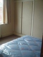 Homely Four Bed House - Photo 5