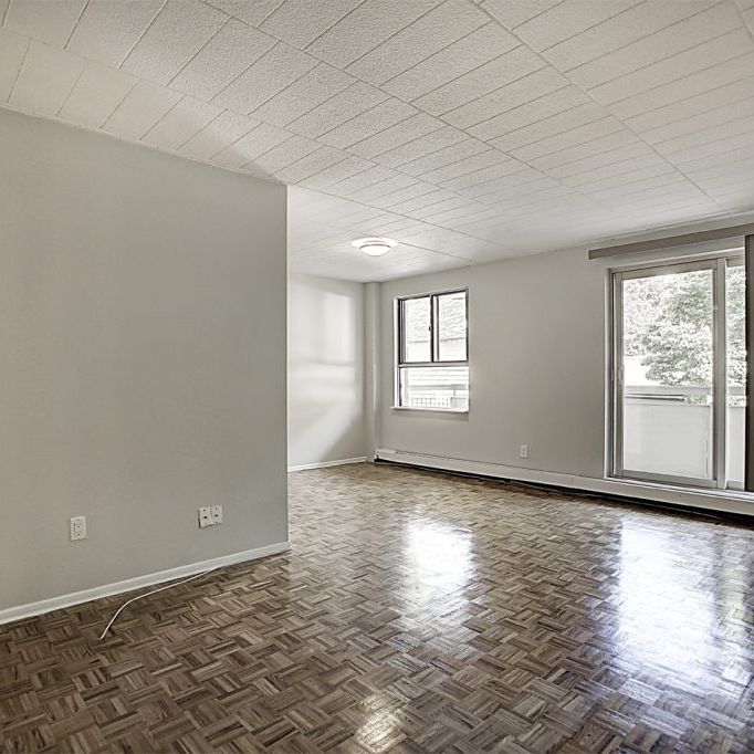 Millard Manor Apartments - Photo 1